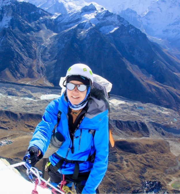 The Musical Innertube - Volume 2, Number 71 - Julie McKelvey Climbs Denali and Vinson