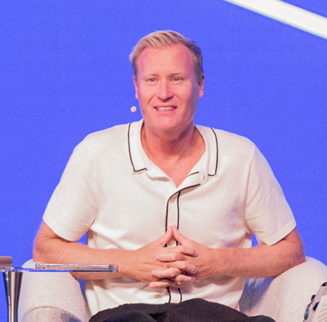 A Revival-Spirited Atmosphere  - Scott "Sanga" Samways