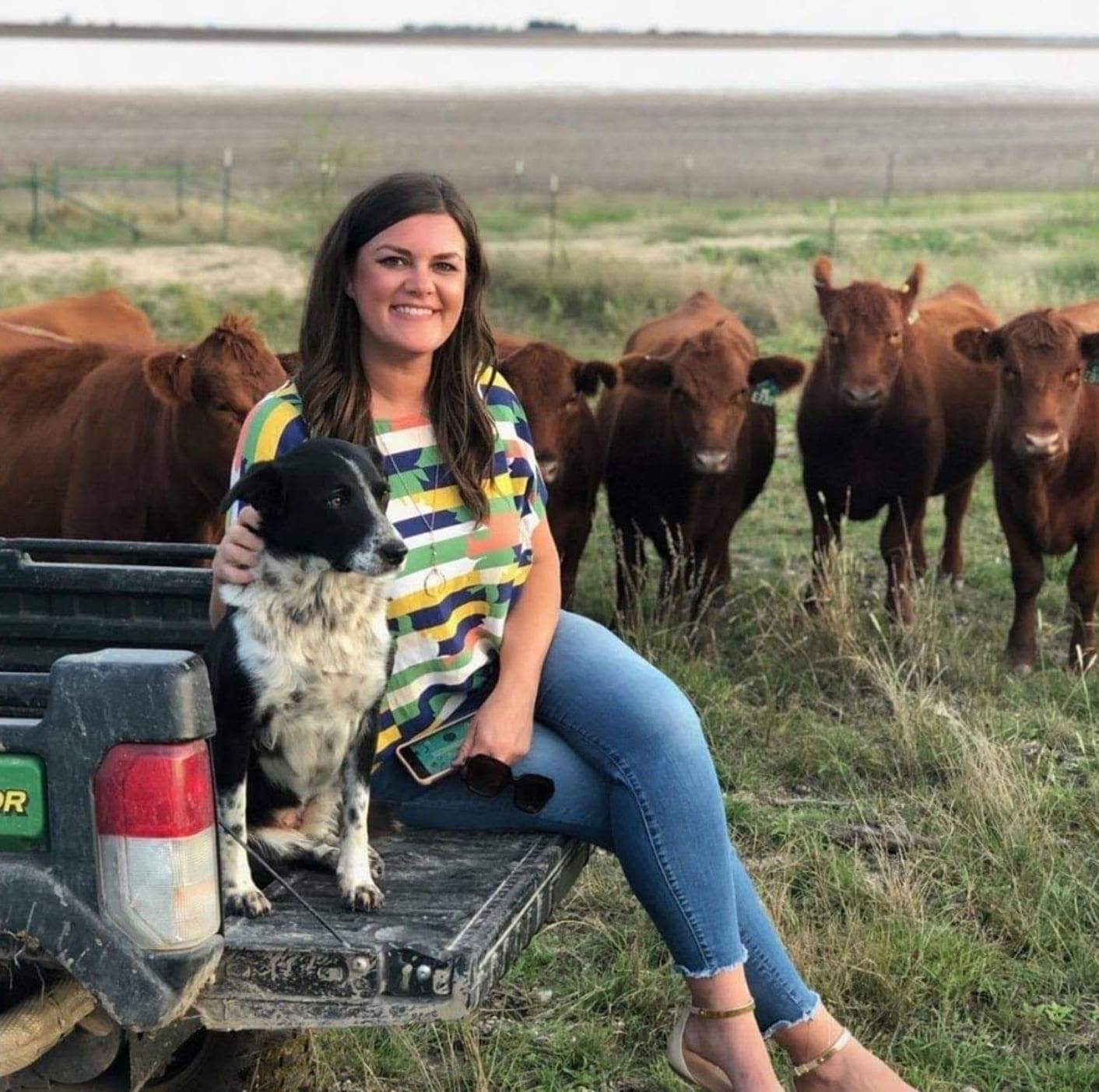 What The Farm Podcast - Real life conversations about agriculture and how it affects the consumer\'s food. From farming to marketing.