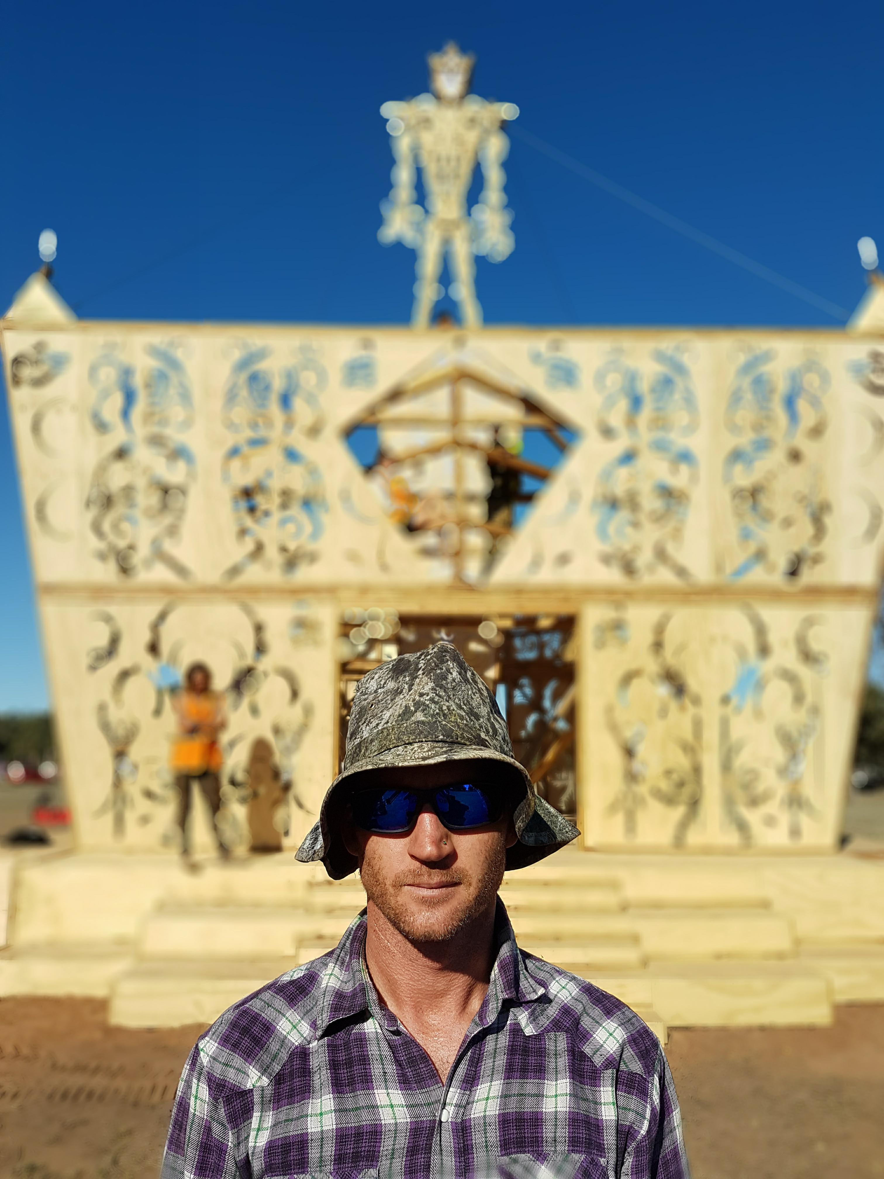 S03 E11 - Hijacked by Red Earth Radio
