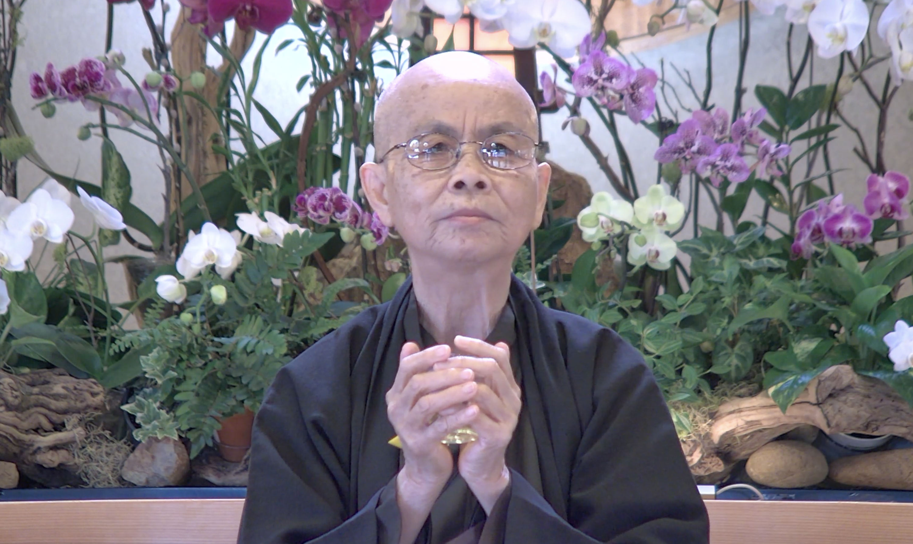 414: Mothers Day with Su Co Chan Vi