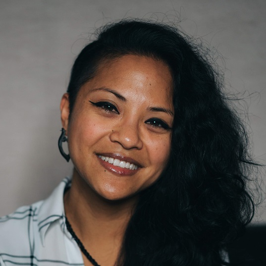 She helps veterans with their financial planning