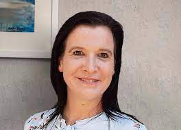 Jane Janse Van Rensburg Addictions Therapist talks to Dr Raj Persaud about why addicts become therapists