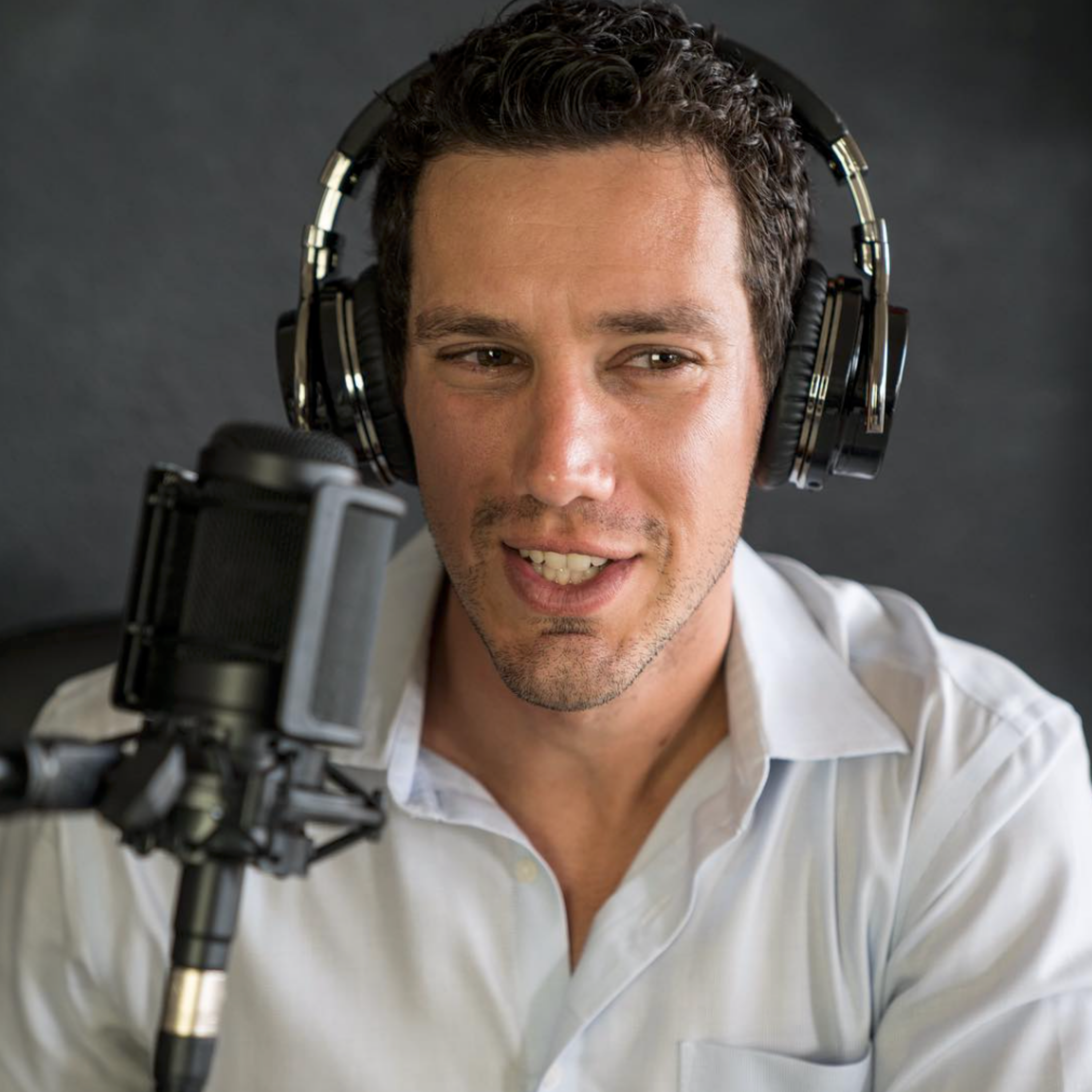 EFR 254: Why Now is the Best Time in Social Media to Grow a Fulfilling Business with Seth Markzon