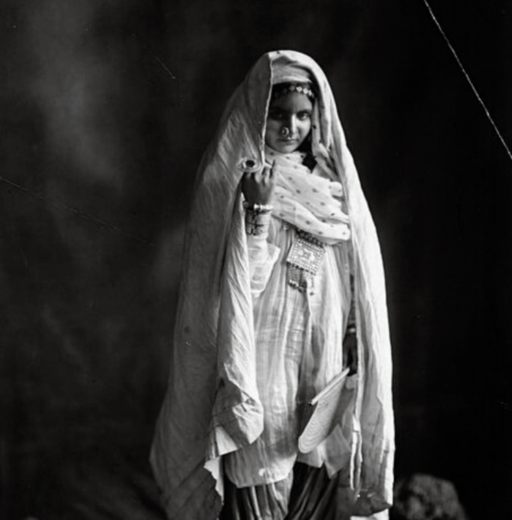 EP 37: South Asian Ghost Stories with Azania Imtiaz Khatri-Patel