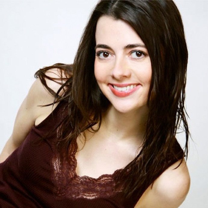 Ep. 174: La Comedia del Carmen Lynch