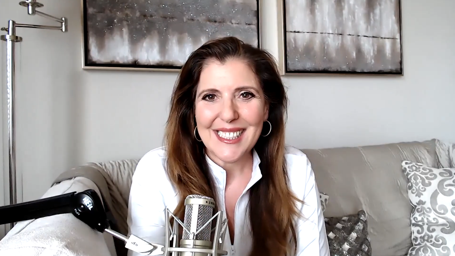The Girlfriend Doctor w/ Dr. Anna Cabeca