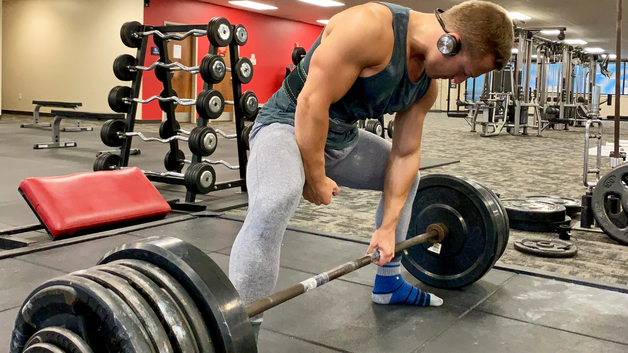 Ep 228: How to Find Good Mentors, Effectiveness of Powerbuilding Programs, and Nutritional Periodization