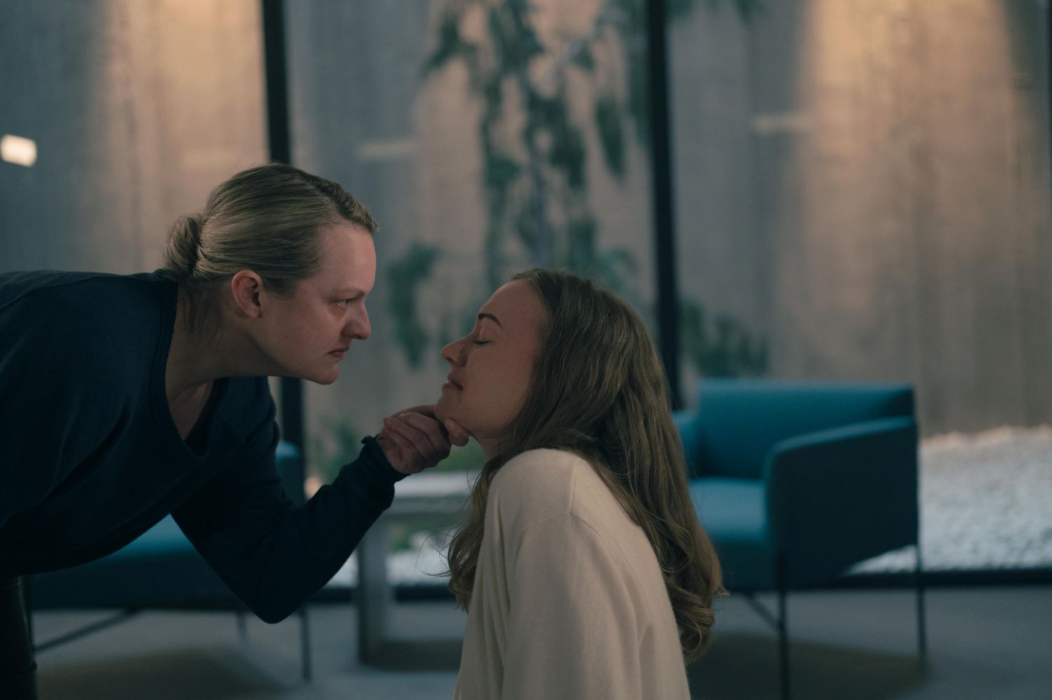 Handmaid's Tale Talk - Home & Testimony (S04E07 & S04E08)