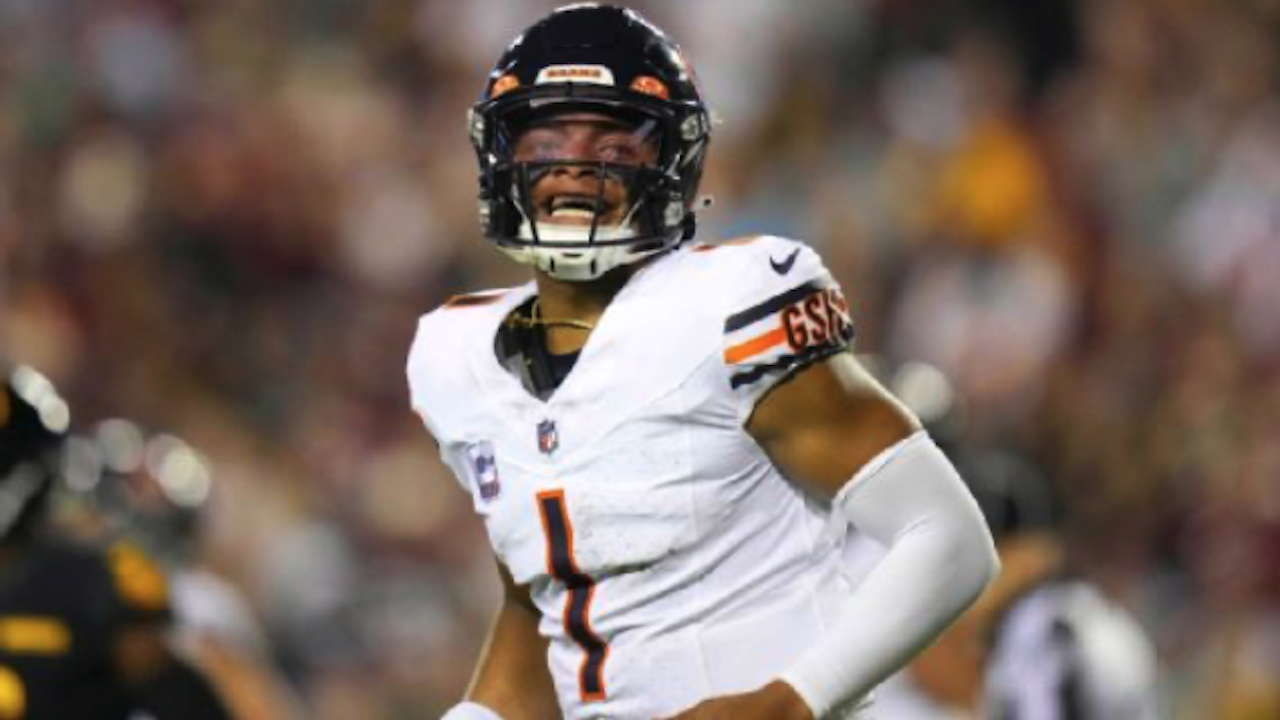 BEARS QB Justin Fields dominate WASHINGTON in unexpected Victory!