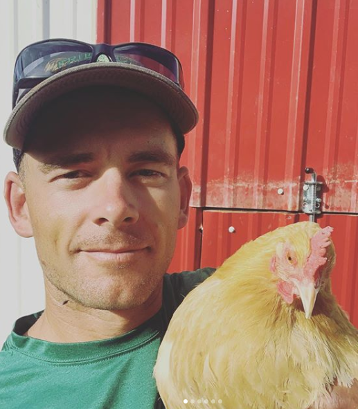 What The Farm Podcast - Real life conversations about agriculture and how it affects the consumer\'s food. From farming to marketing.