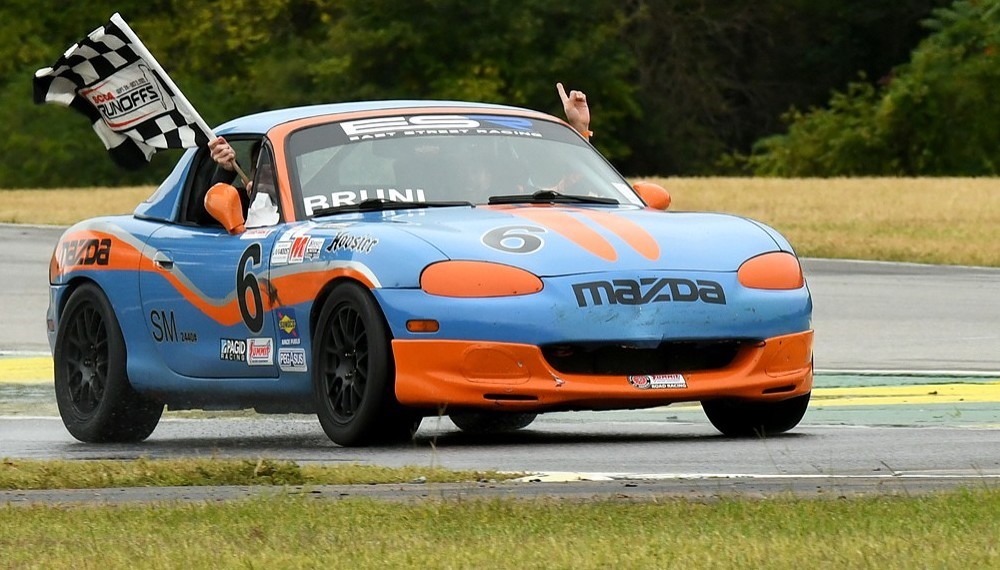 DwD 0616:  Starting Racing and Advantages of Spec Racing