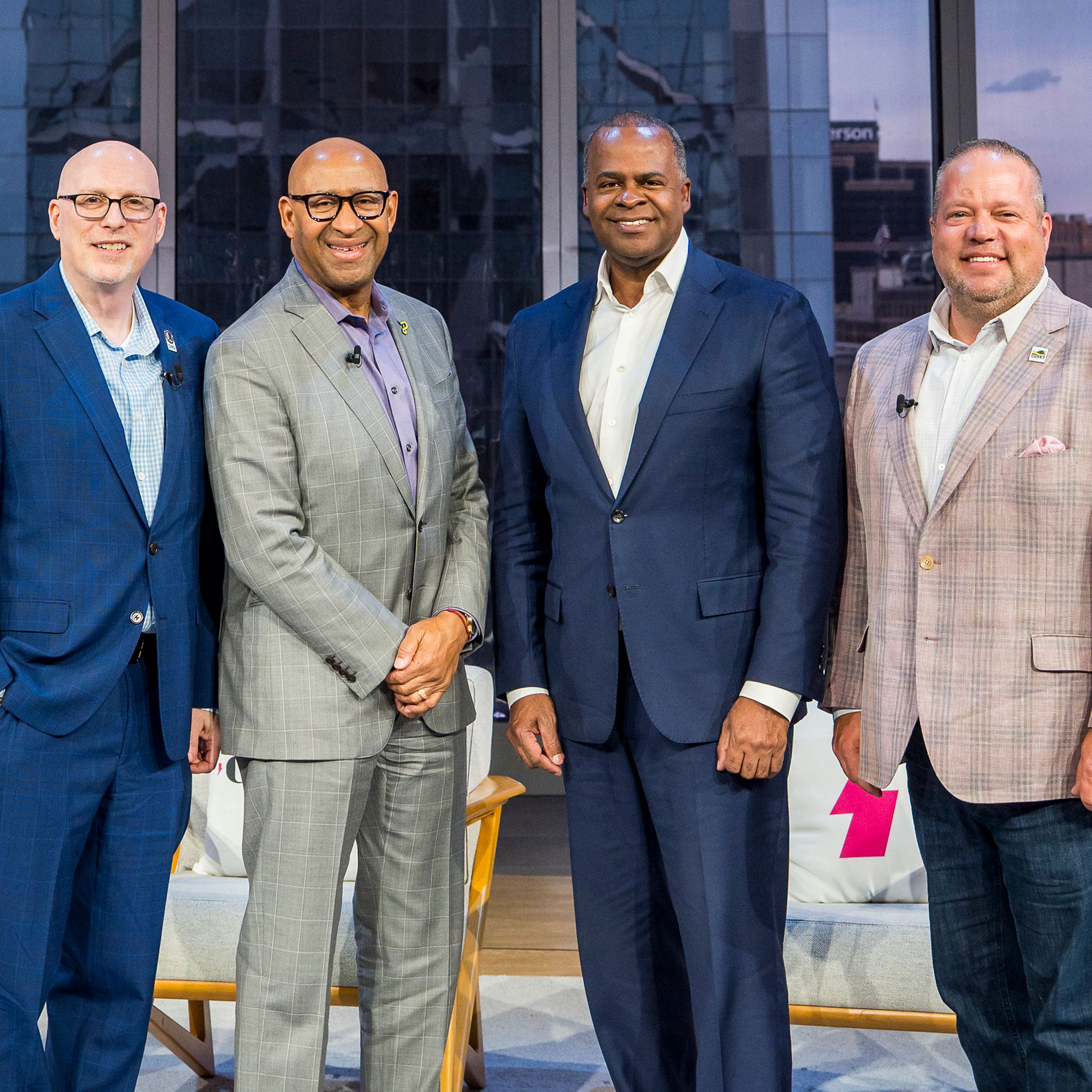 Leading a city ... with jokes