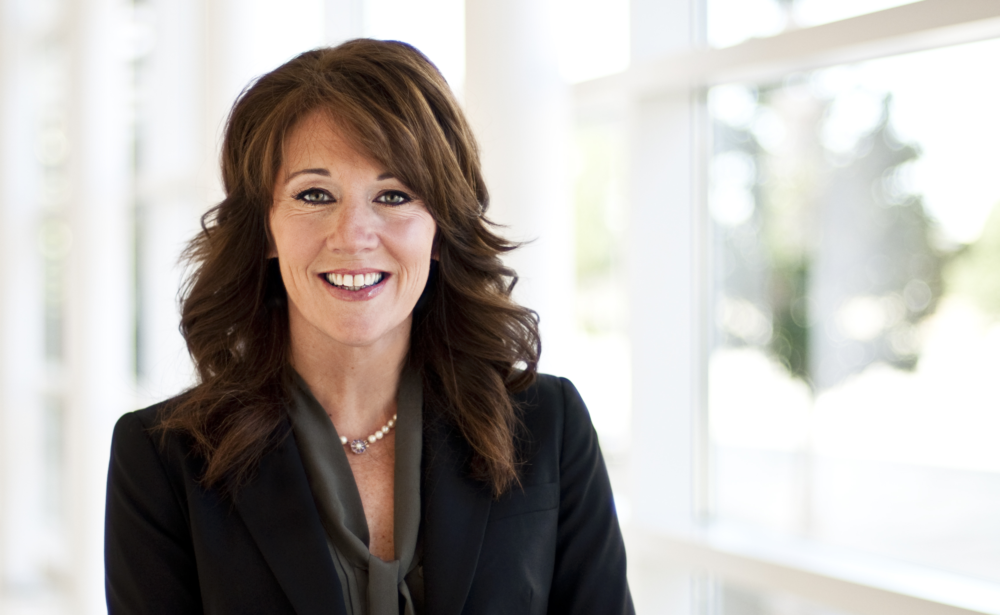 Movers and Shakers with April Wachtel