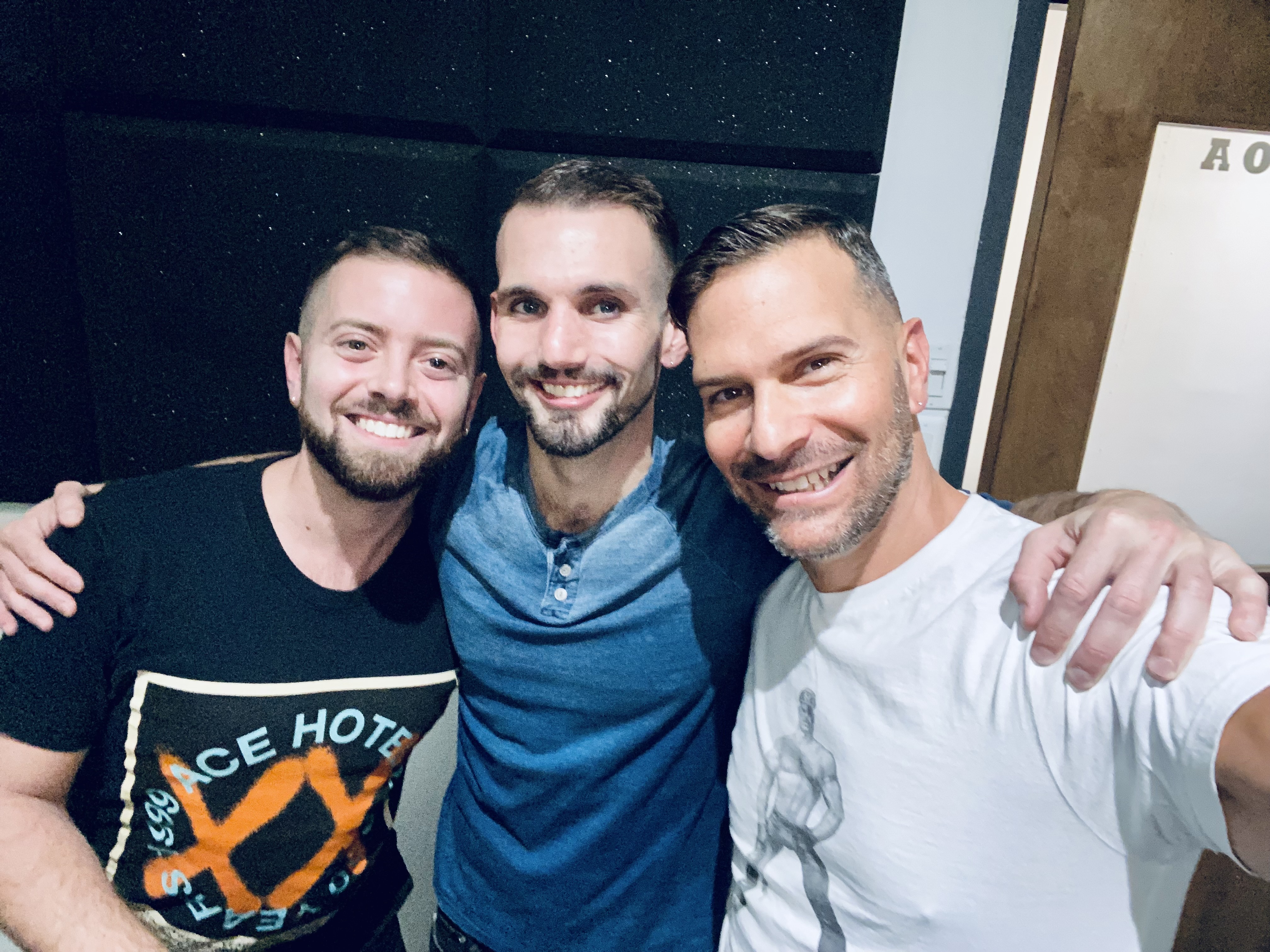 Ep. 205: Chris Harder Talks Burlesque, Romance and Hairy H0les