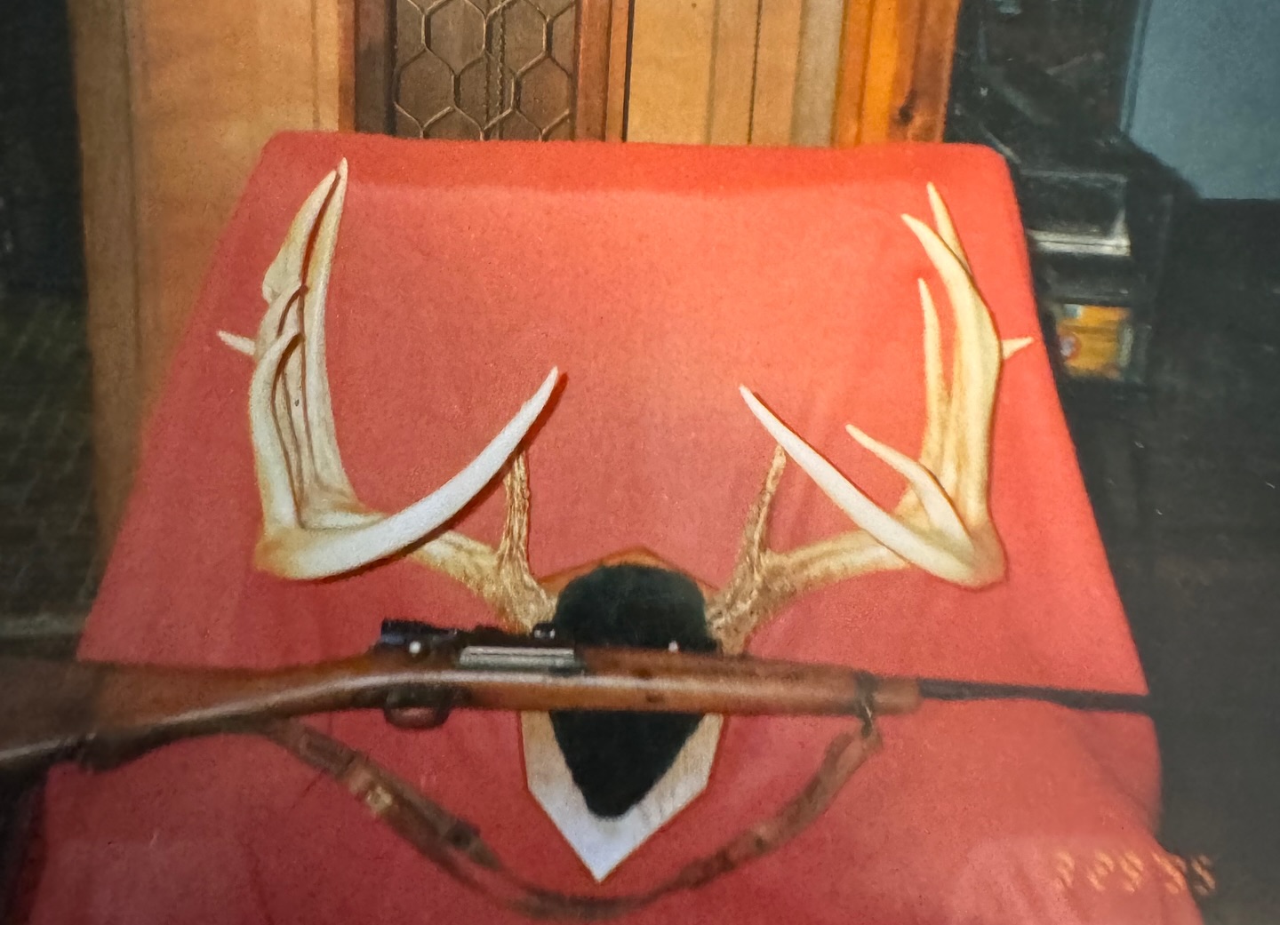 #358 - BREAKING NEWS: Biggest Shed Antlers of All Time Were Altered! SOLD for a Million Dollars and Vintage Photos Have Surfaced!
