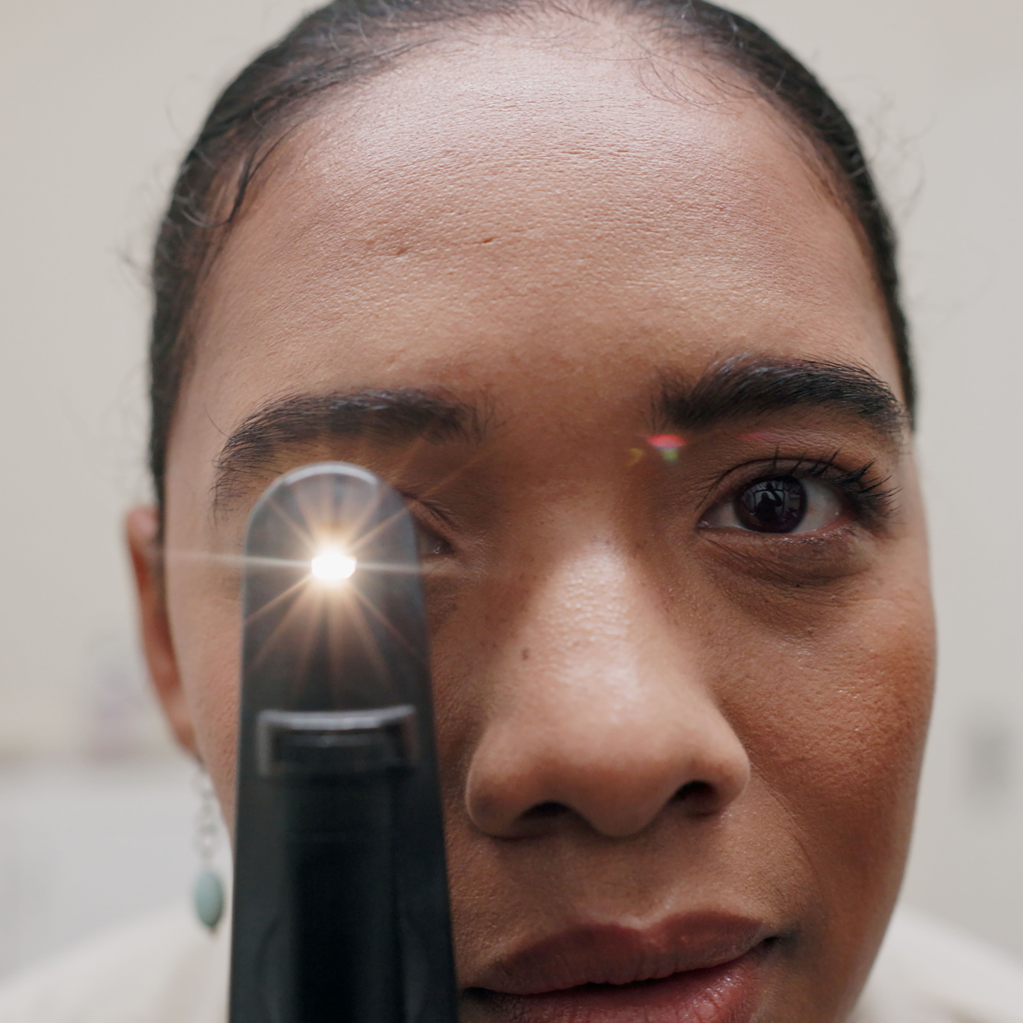 Lightening-Like Vision