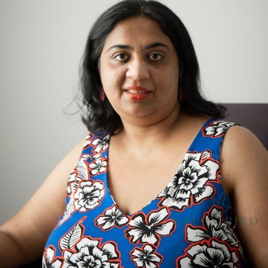 cover of episode 🎙️ New Episode: How Shweta Ramkumar Helps Healthcare Pros Communicate In English with Empathy | English for Global Professionals