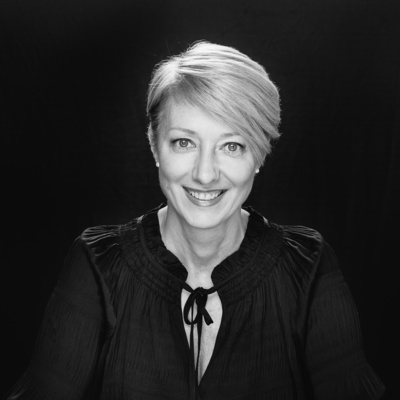 107 - Leadership for the New Female Manager with Karina G. Sanchez