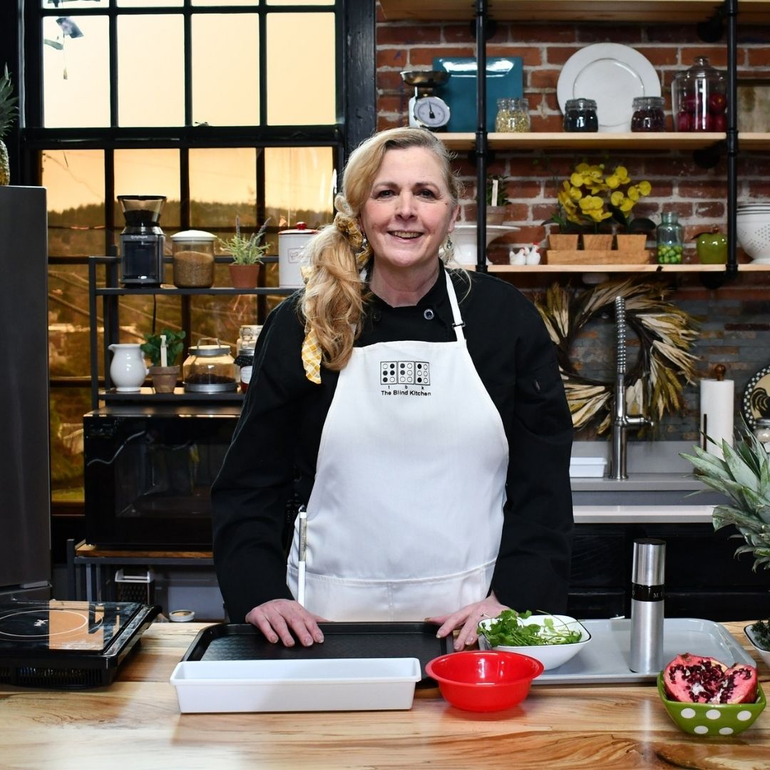 158: How a Blind Chef Launched Her Kitchen Side Hustle