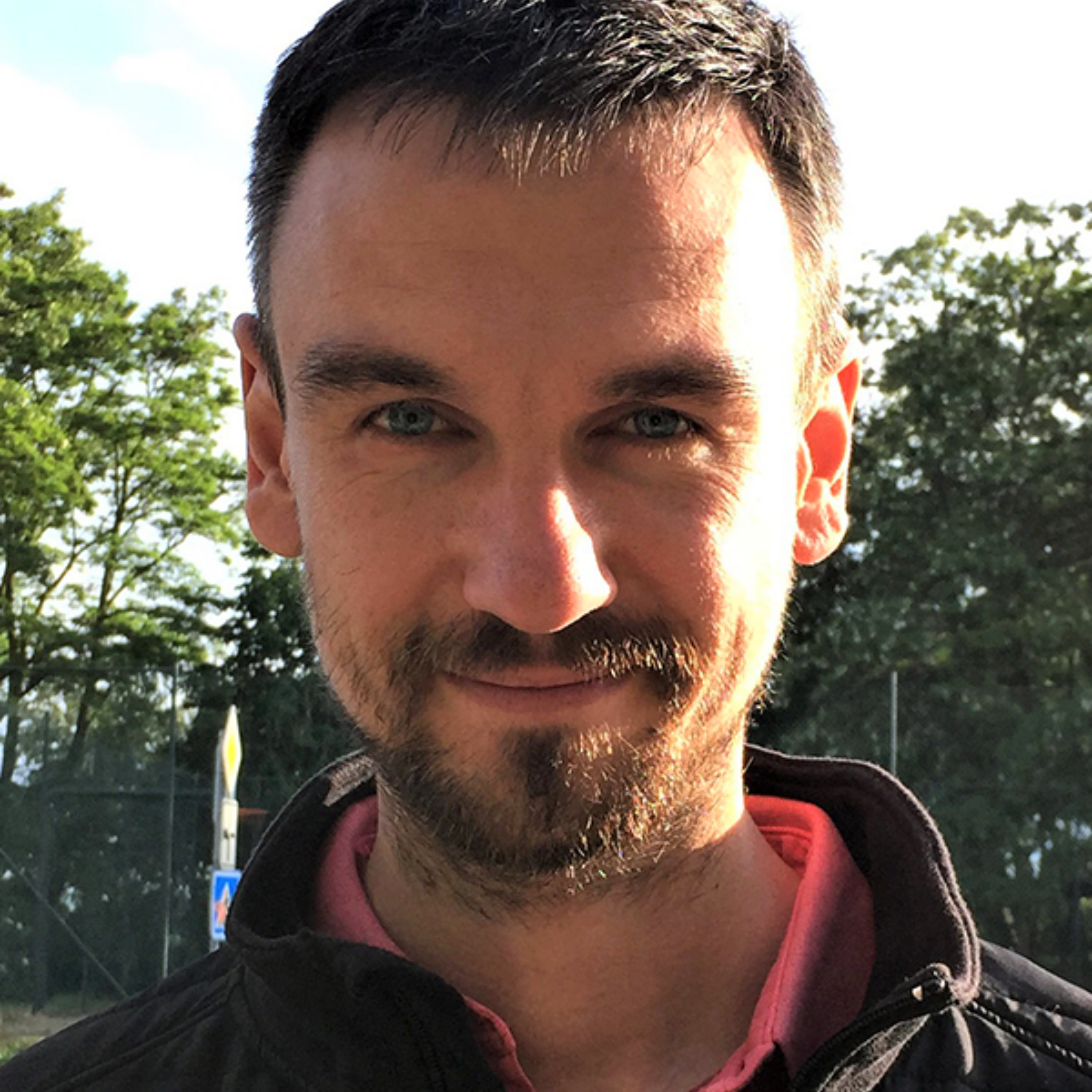 EFR 425: Frequency Therapy, Free Radical Prevention, and the Health Benefits of Structured Water with Juraj Kocar