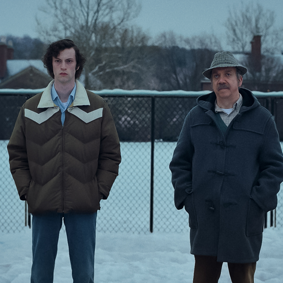 EP 374: The Holdovers, Family Switch & Mafia Mamma REVIEWS!!