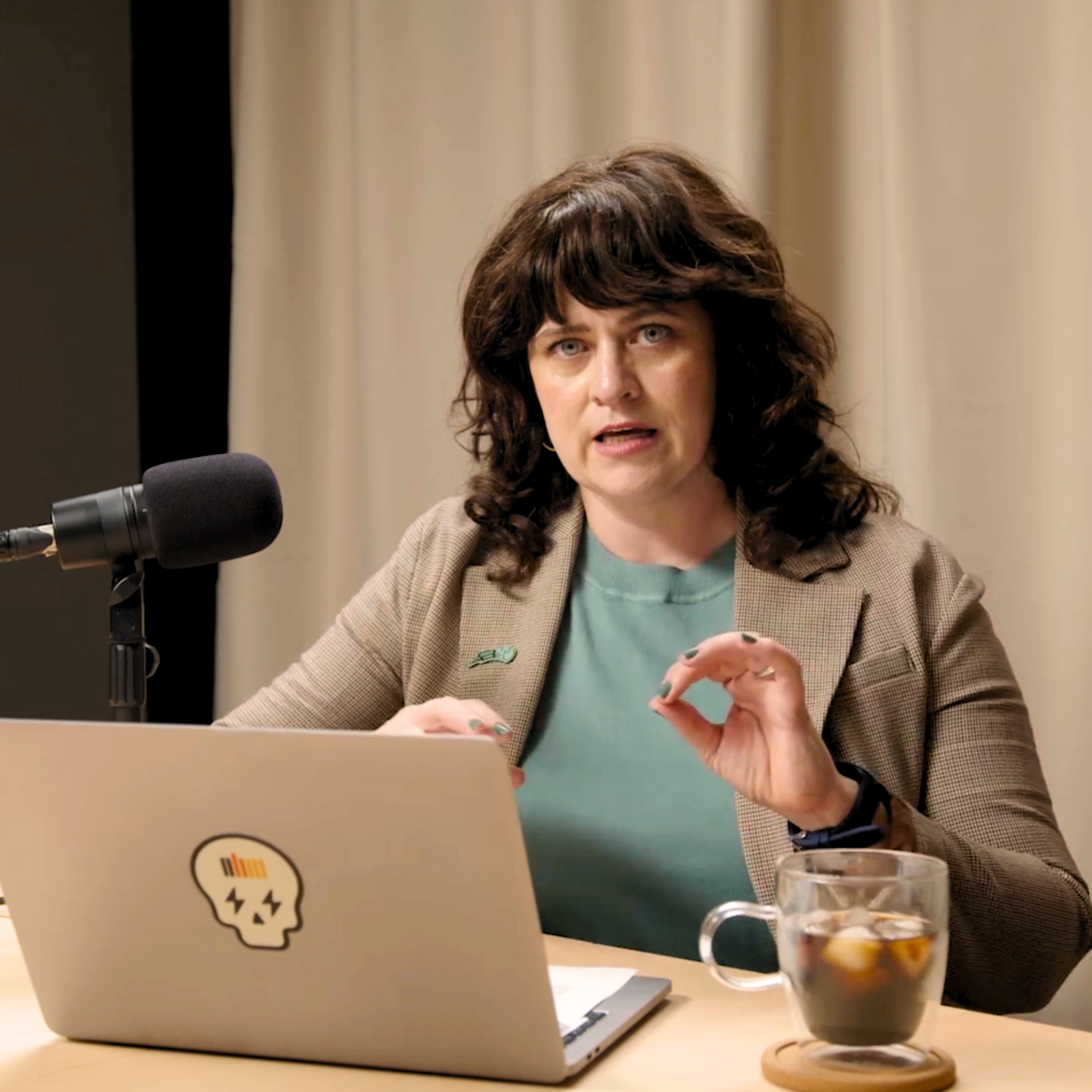 The Localist  with Carrie Rollwagen