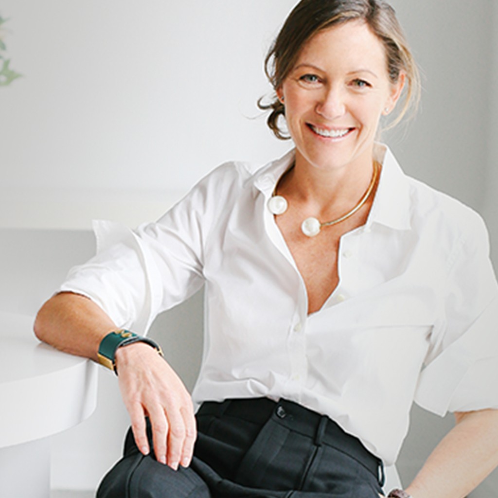 Dr. Frank Lipman  talks with Beautycounter founder Gregg Renfrew