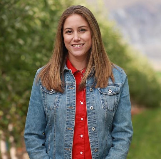 What The Farm Podcast - Real life conversations about agriculture and how it affects the consumer\'s food. From farming to marketing.
