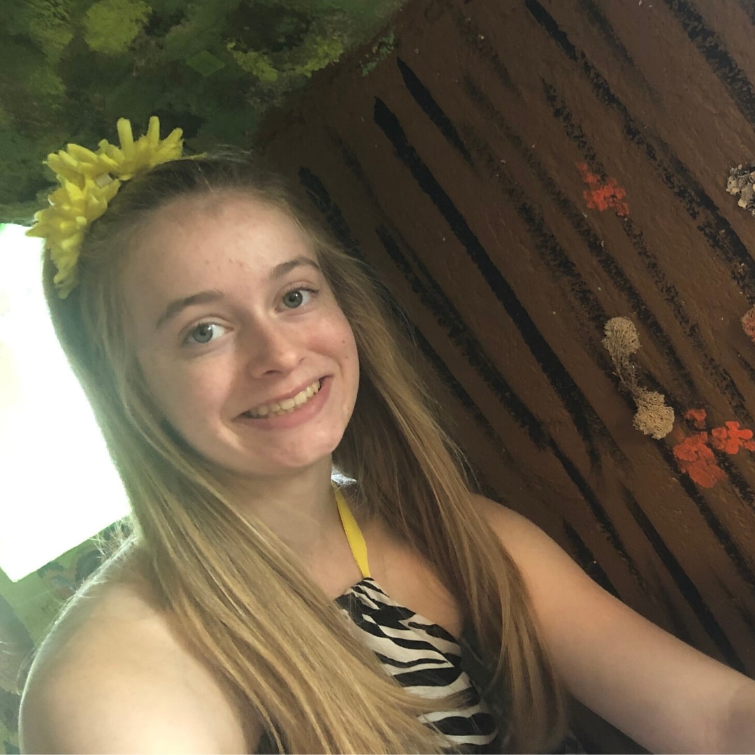 Hearts Of Gold - Reflections from Gold Award Girl Scouts